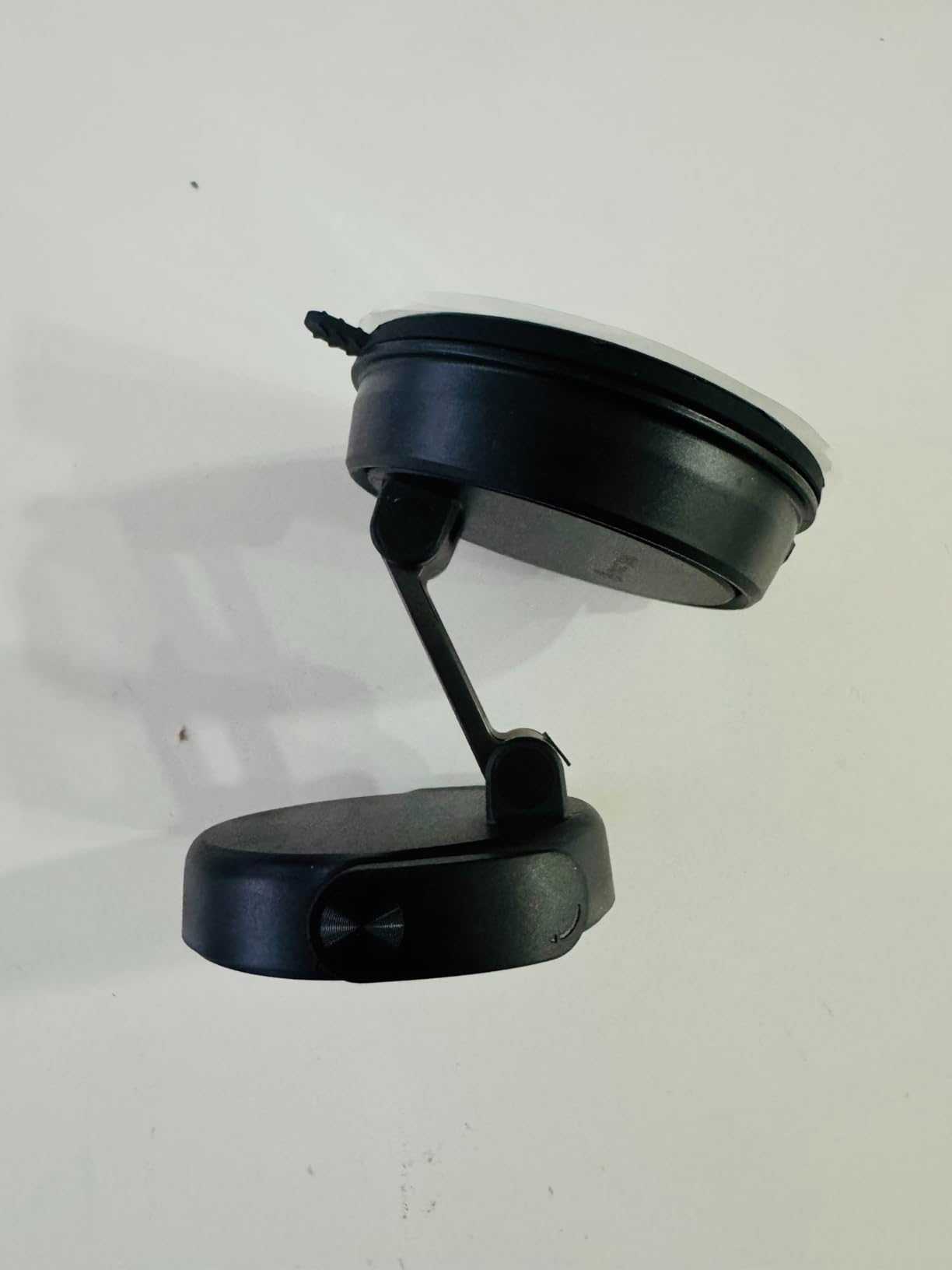 360° Rotating Adjustable Vacuum Magnetic Phone Holder
